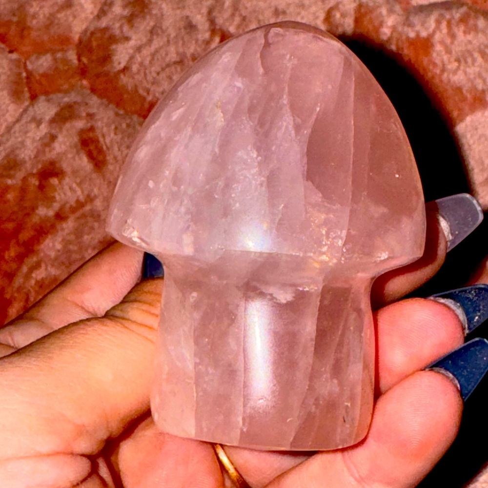 Gemmy star rose quartz mushroom